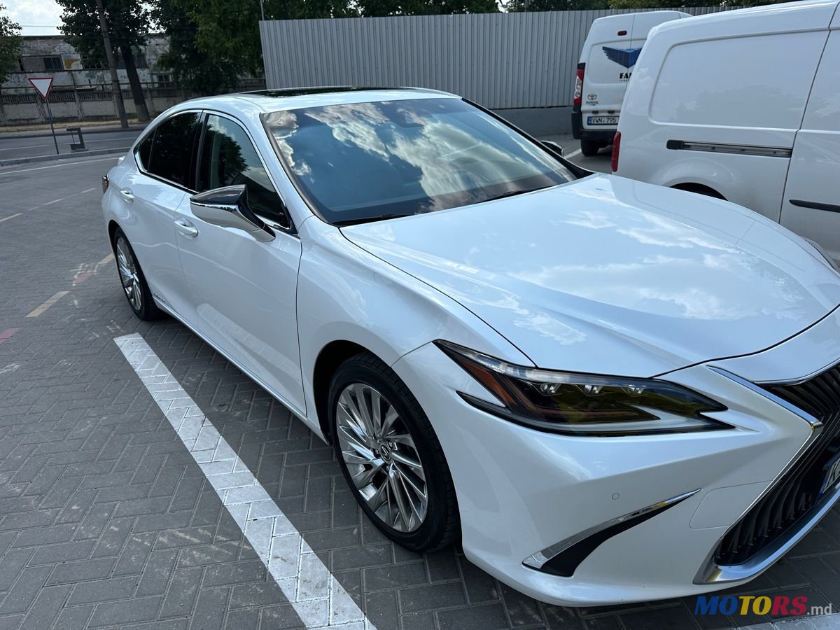 2018' Lexus Es Series photo #1