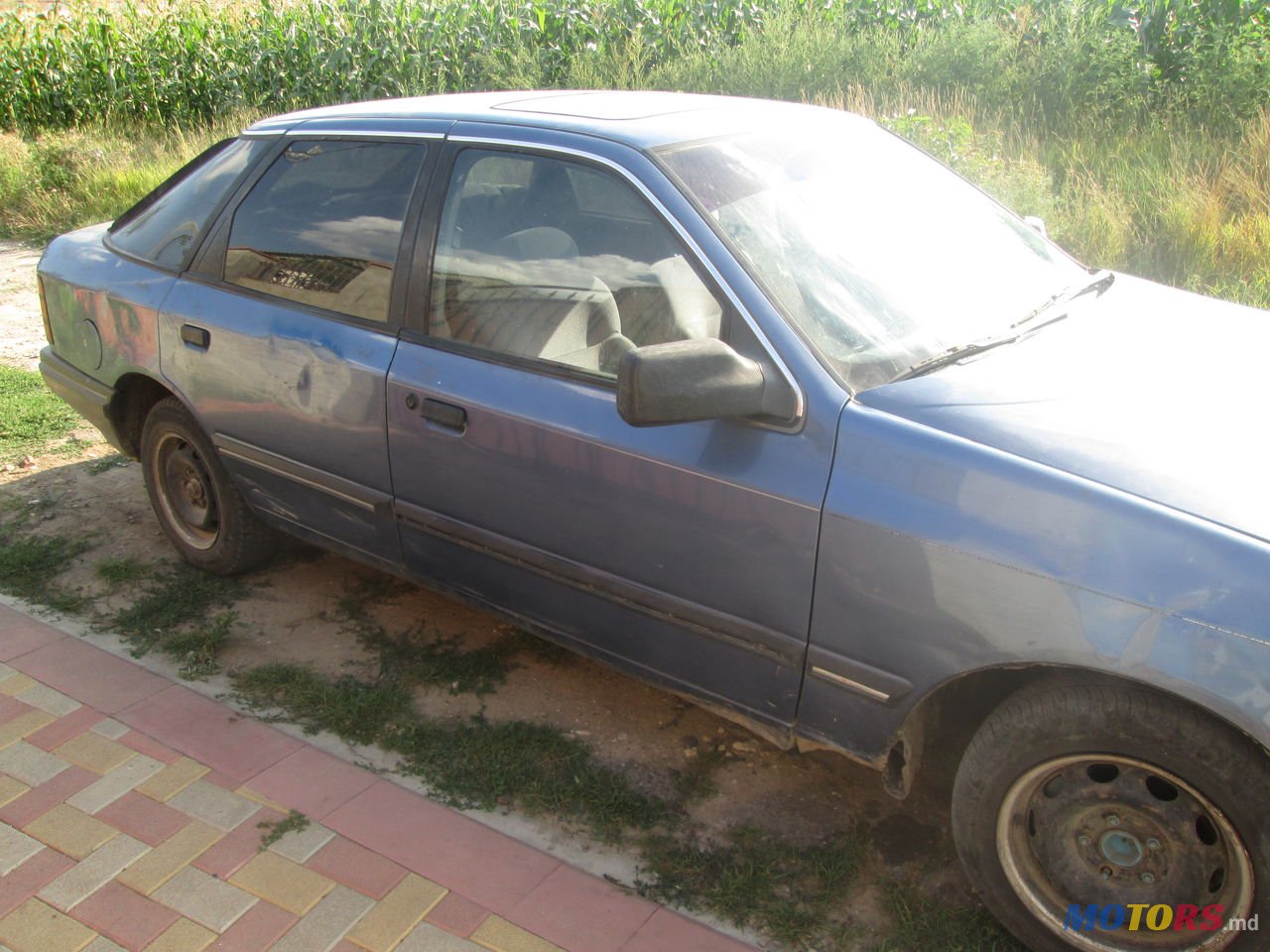 1990' Ford Scorpio photo #2