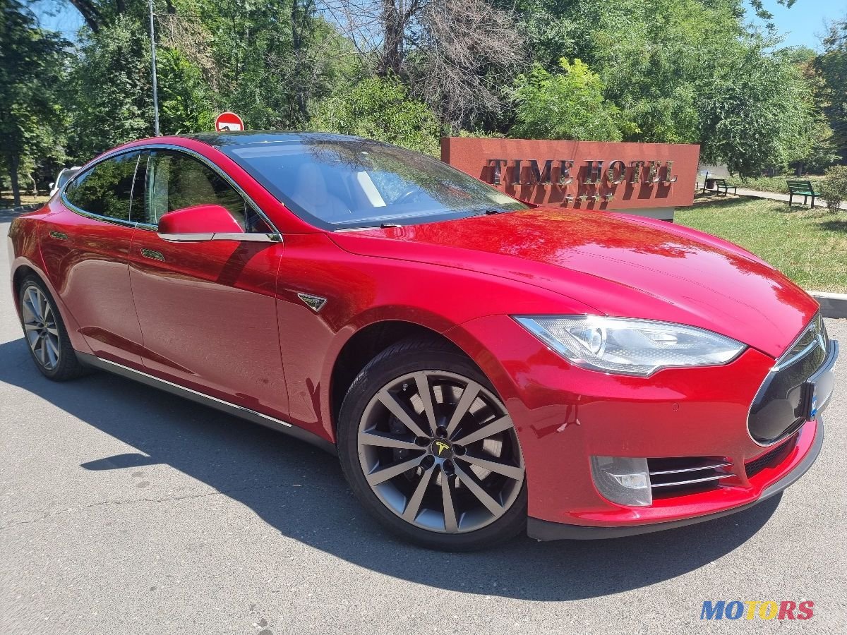 2014' Tesla Model S photo #2