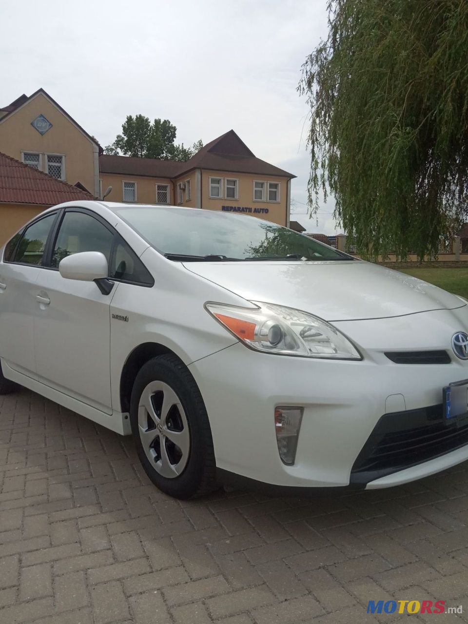 2014' Toyota Prius photo #2