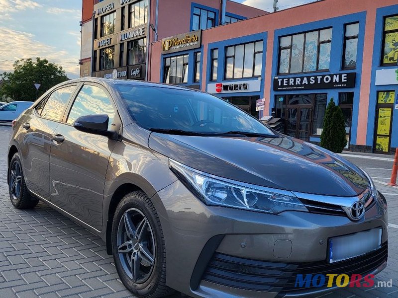 2017' Toyota Corolla photo #2