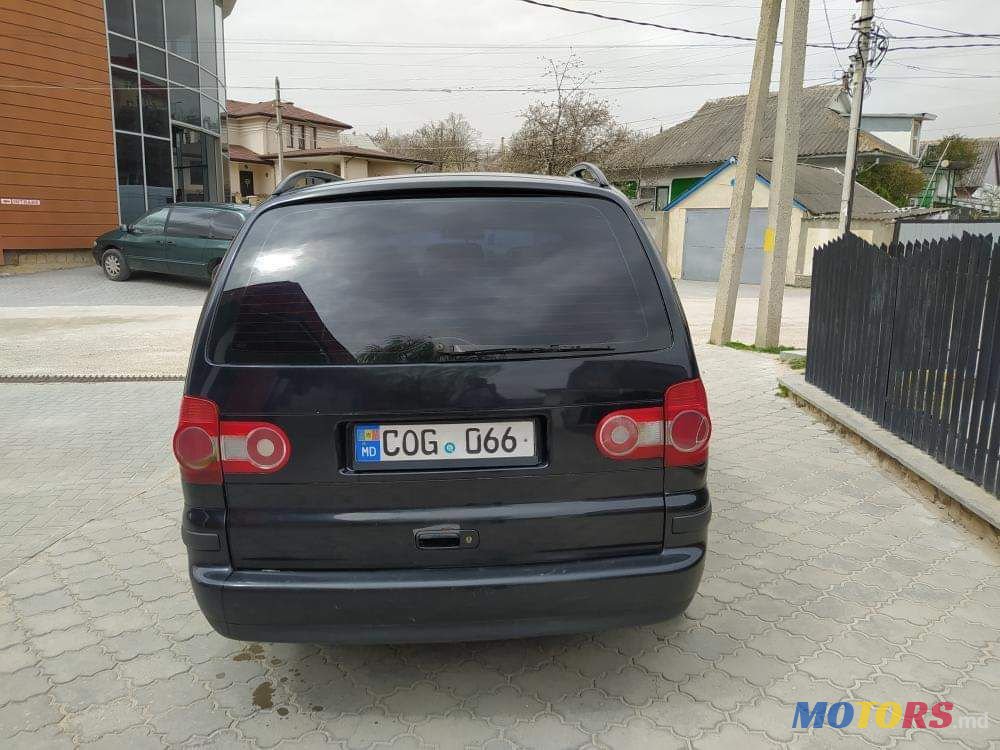 2004' Volkswagen Sharan photo #3