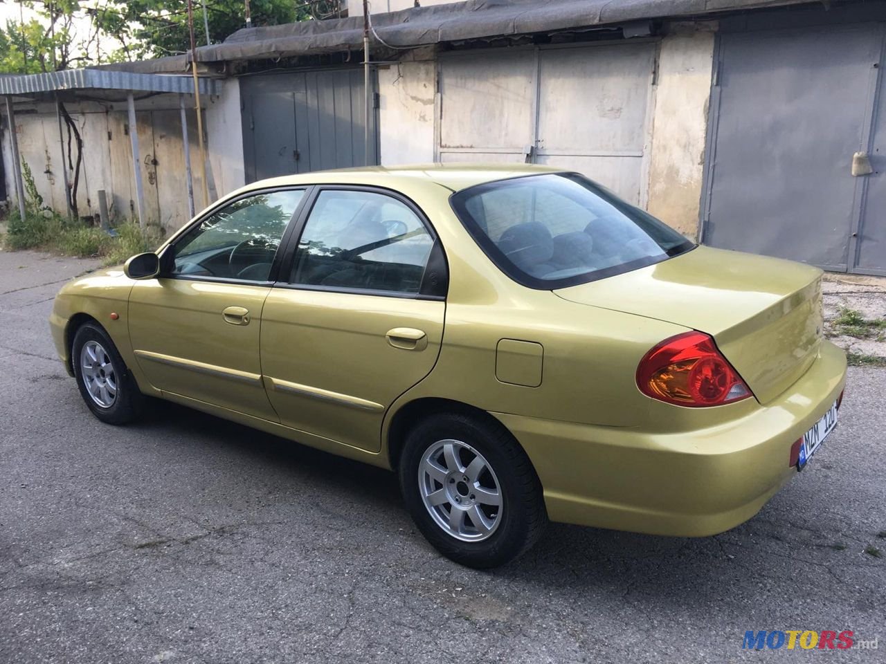 2001' Kia Spectra photo #4