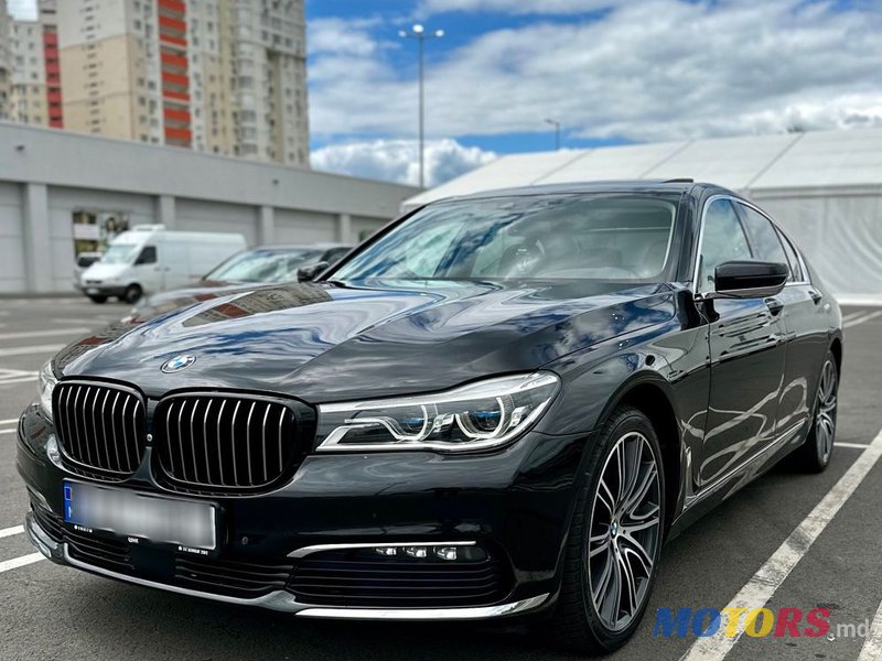 2016' BMW 7 Series photo #2