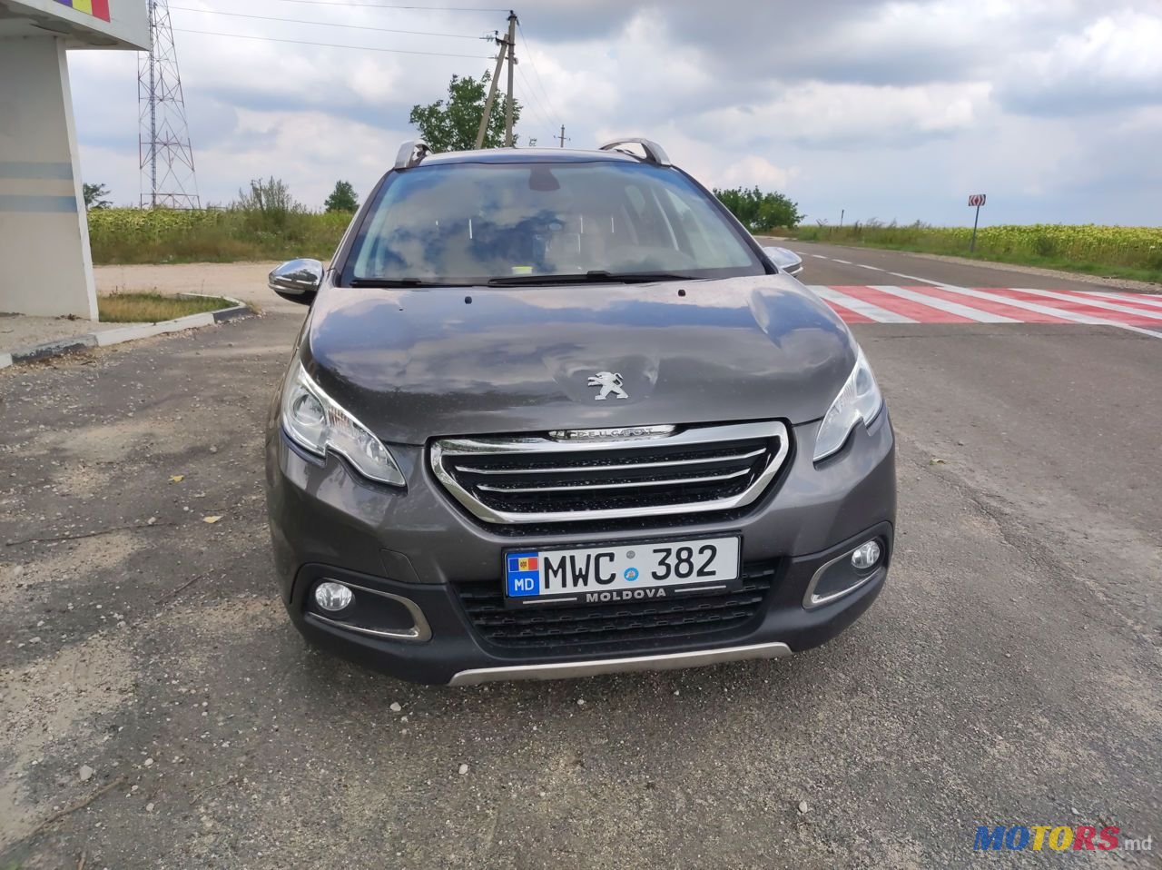 2015' Peugeot 2008 photo #6