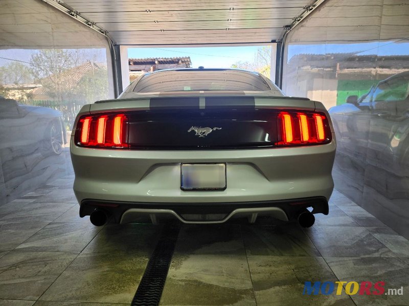 2016' Ford Mustang photo #5