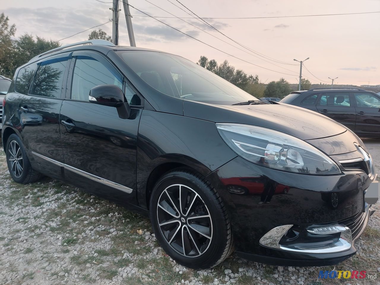 2014' Renault Grand Scenic photo #2