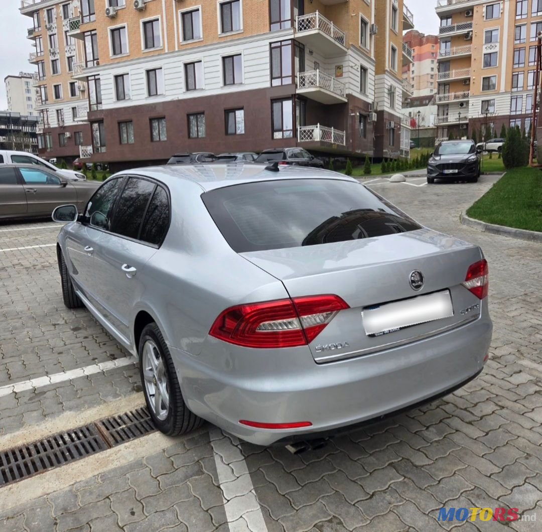 2015' Skoda Superb photo #5
