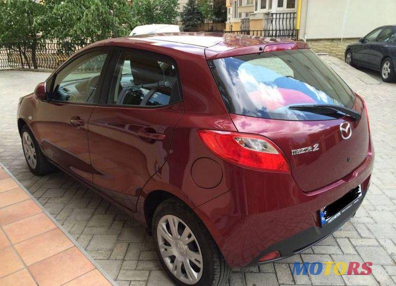 2013' Mazda 2 photo #2