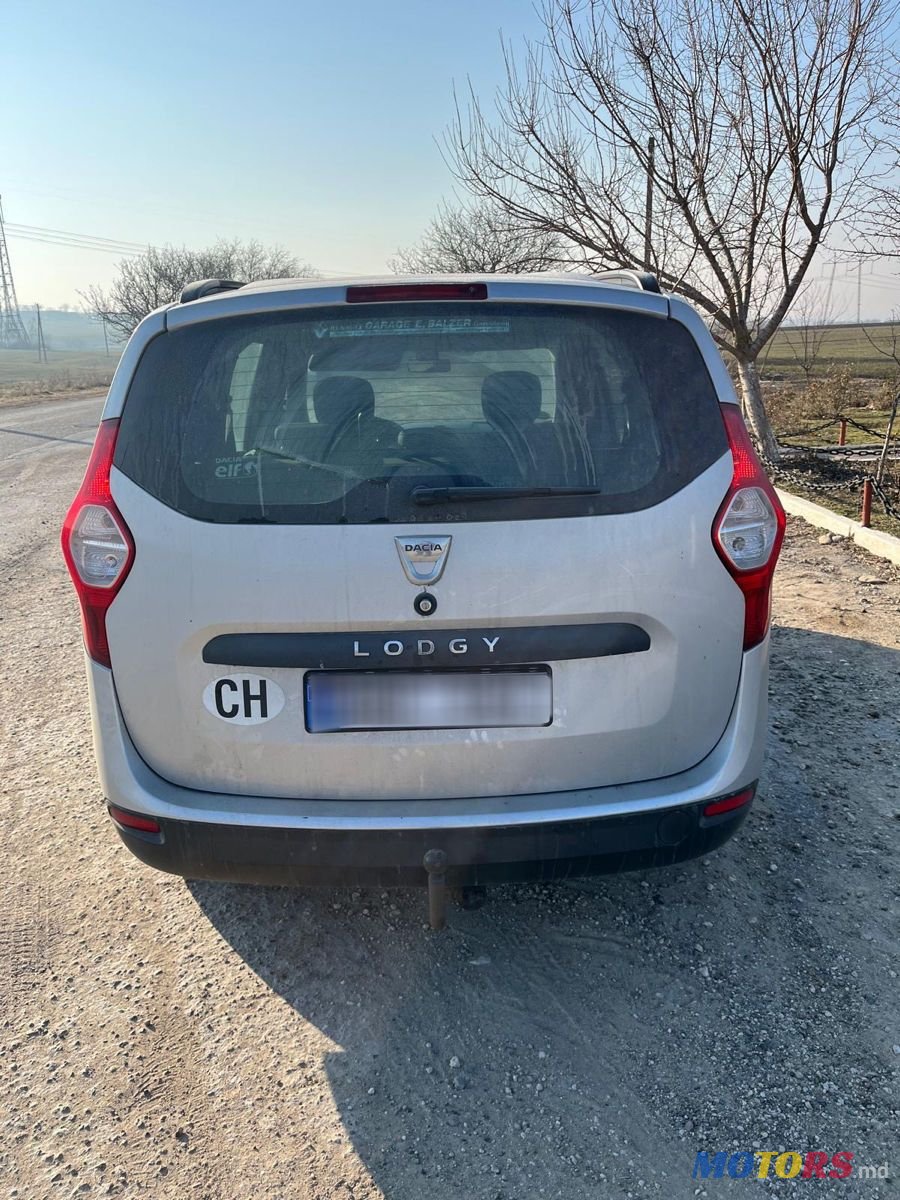 2016' Dacia Lodgy photo #3