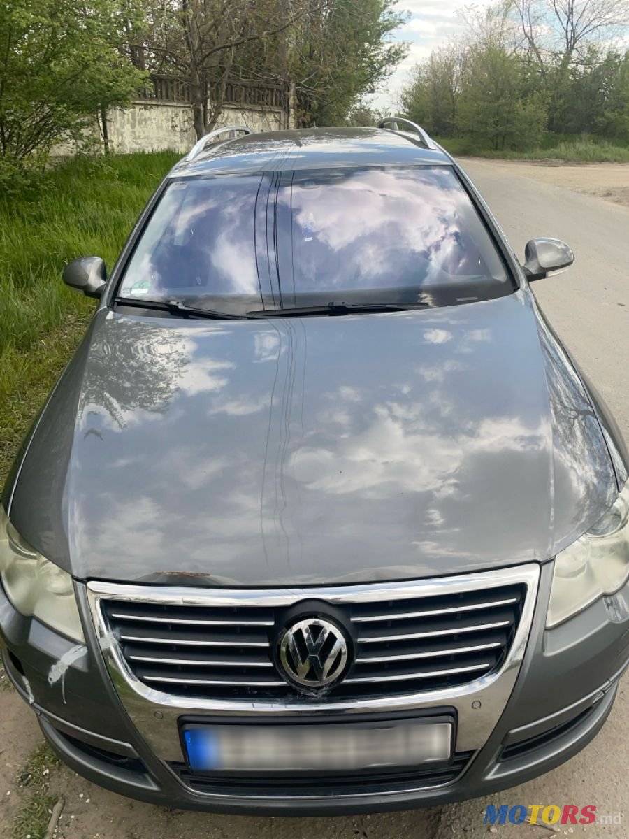 2008' Volkswagen Passat photo #3