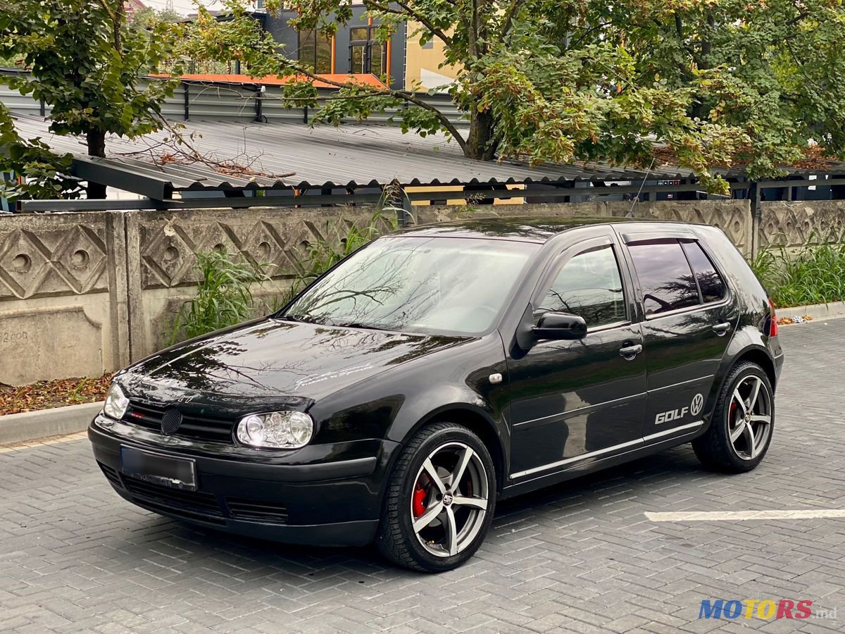 2000' Volkswagen Golf photo #1