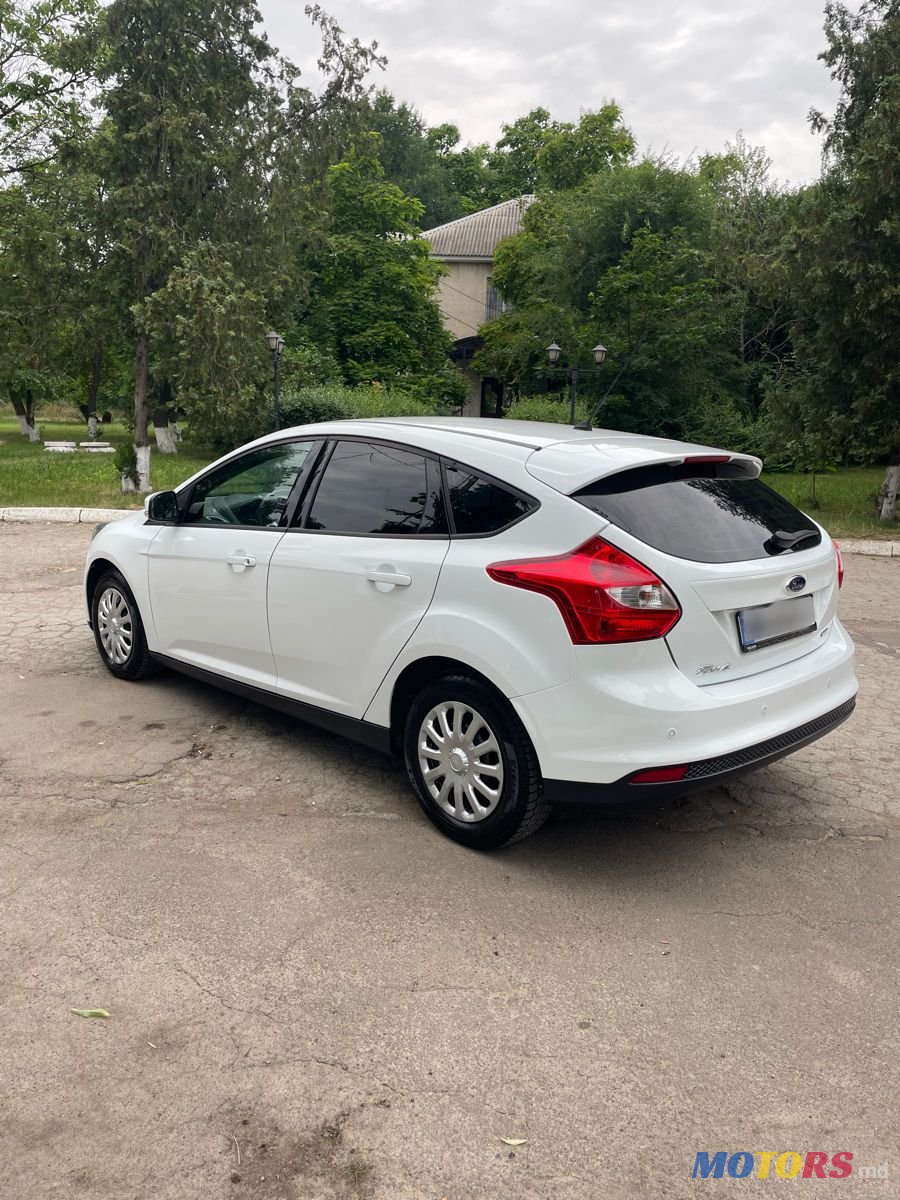 2014' Ford Focus photo #4