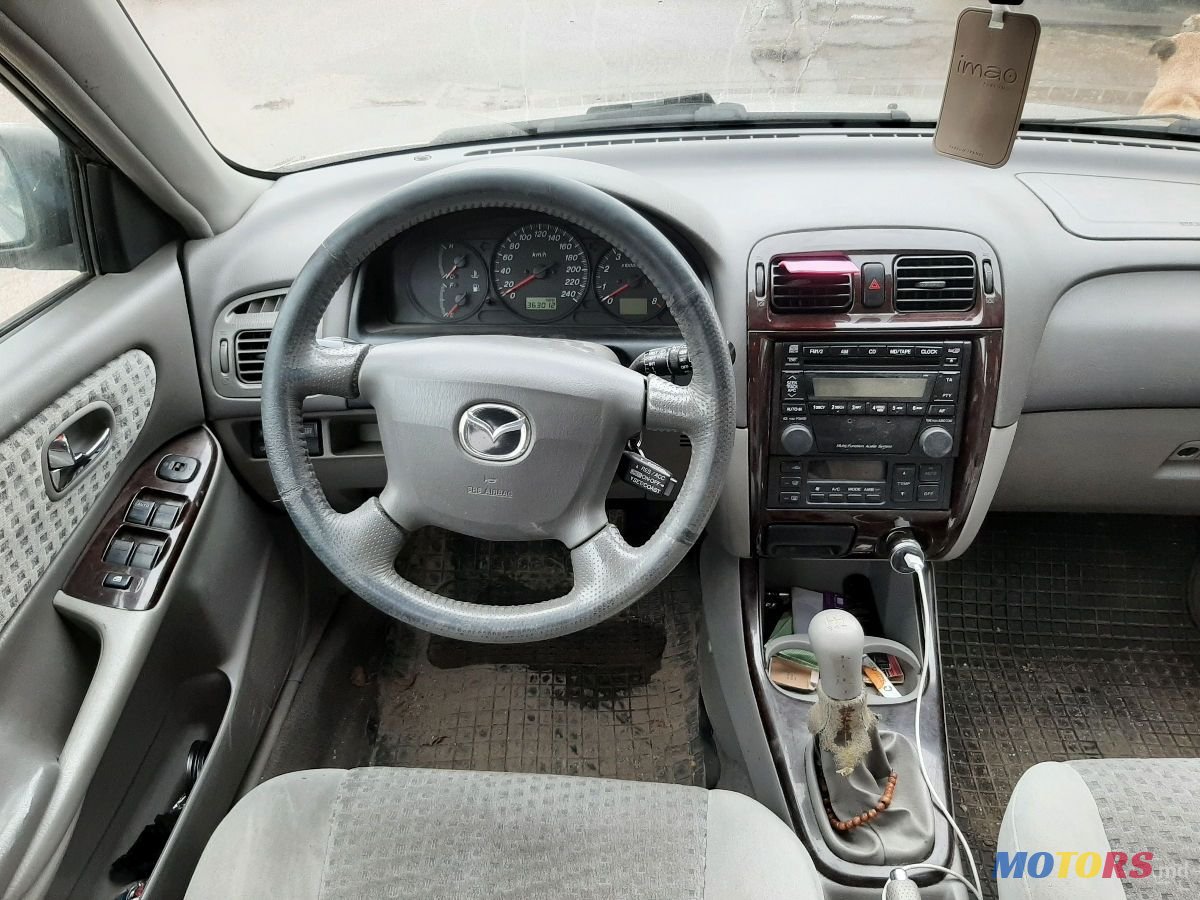 2001' Mazda 626 photo #2