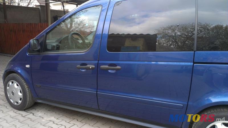 2004' Mercedes-Benz Vaneo photo #1