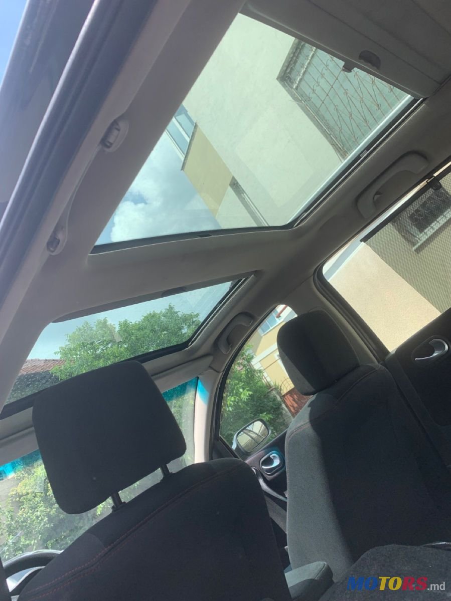 2007' Renault Megane photo #6