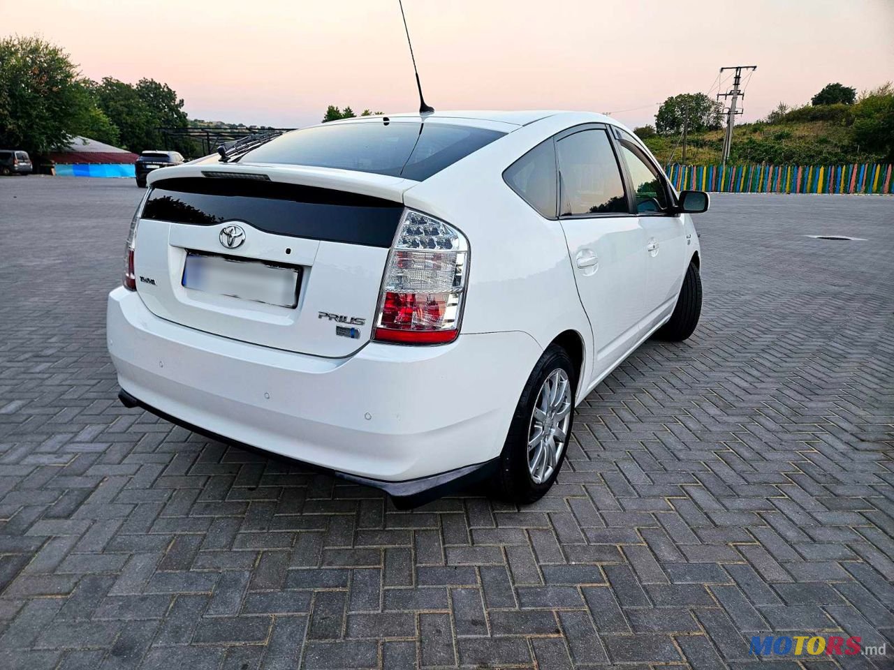 2008' Toyota Prius photo #2