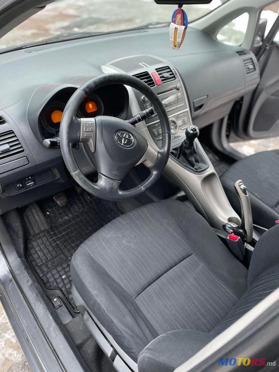 2008' Toyota Auris photo #6