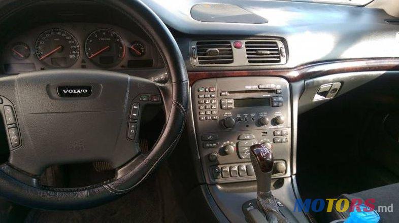 2000' Volvo S80 photo #3