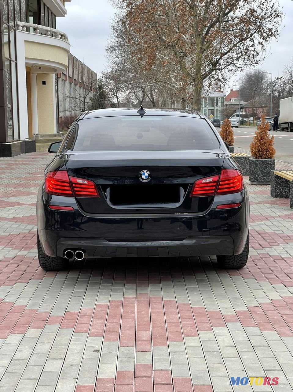 2015' BMW 5 Series photo #4