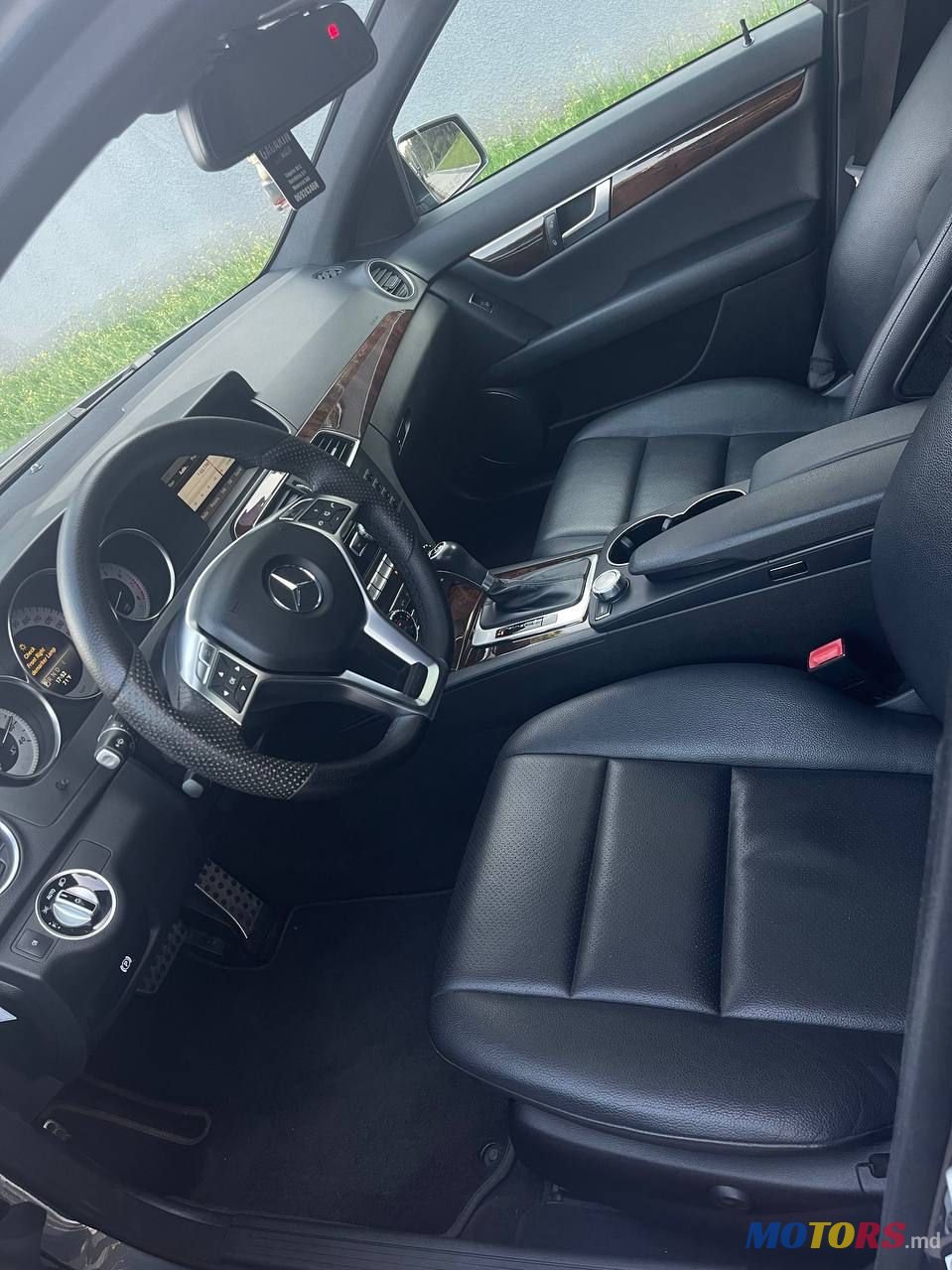 2014' Mercedes-Benz C-Class photo #4