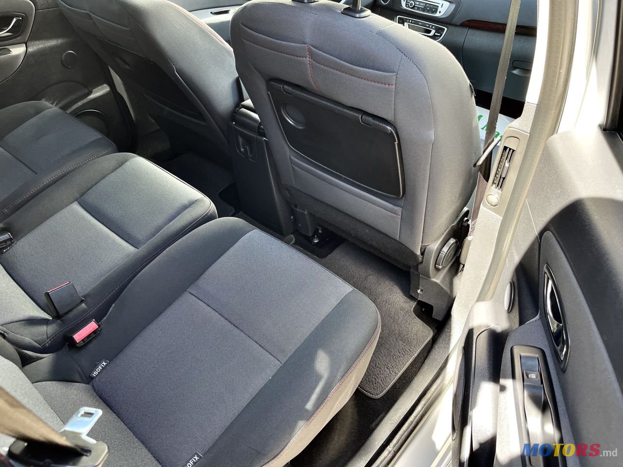 2013' Renault Grand Scenic photo #6