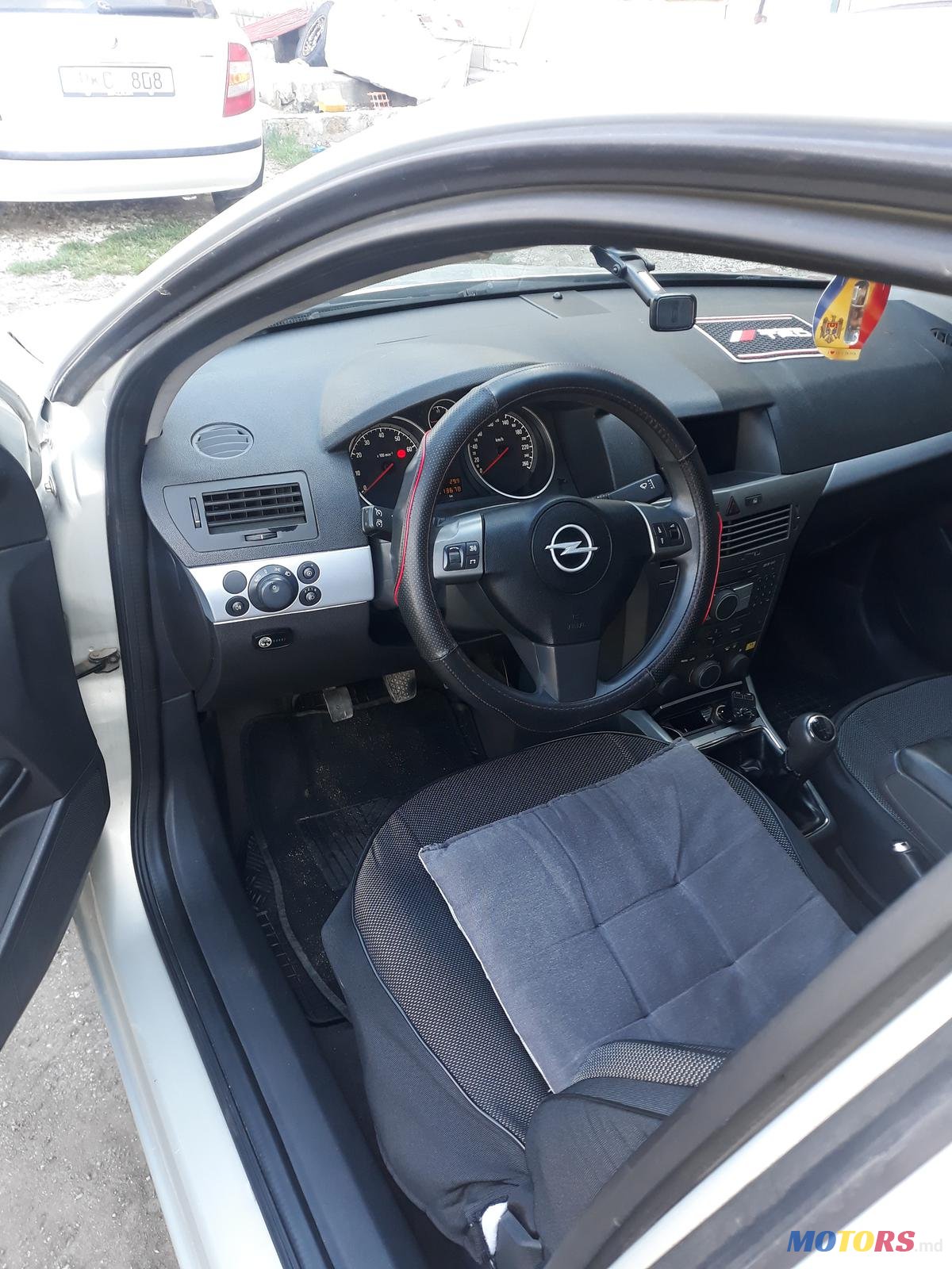 2006' Opel Astra H photo #6