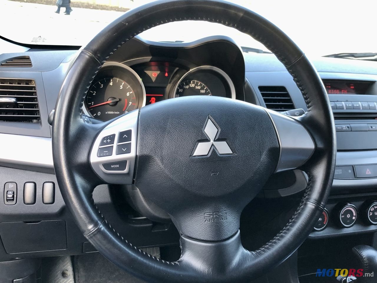 2011' Mitsubishi Lancer photo #6