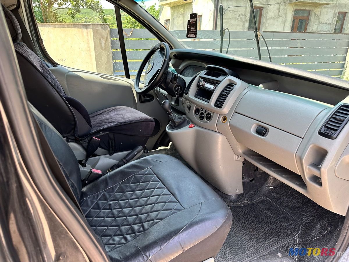 2005' Opel Vivaro photo #6