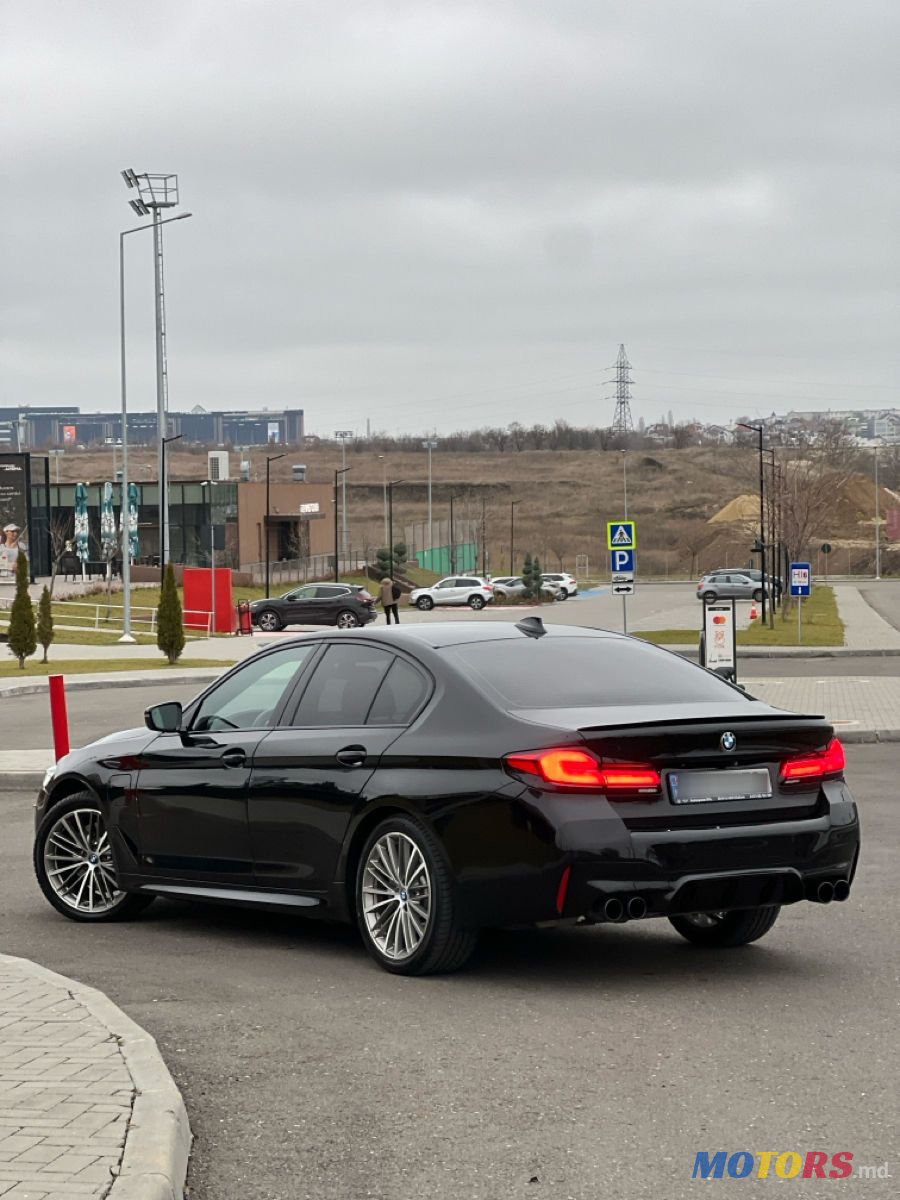 2018' BMW 5 Series photo #4