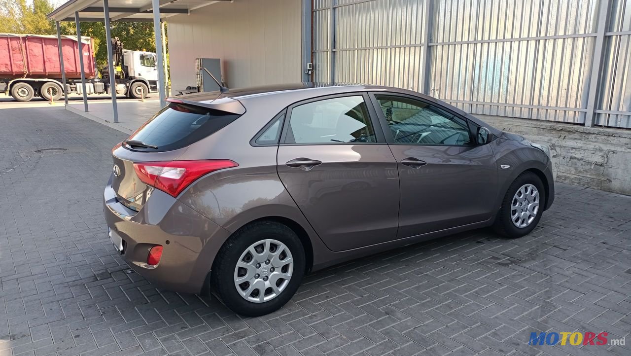 2013' Hyundai i30 photo #5