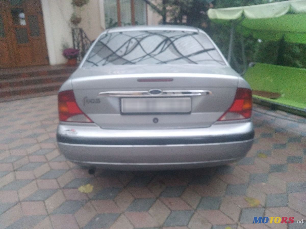 2004' Ford Focus photo #5