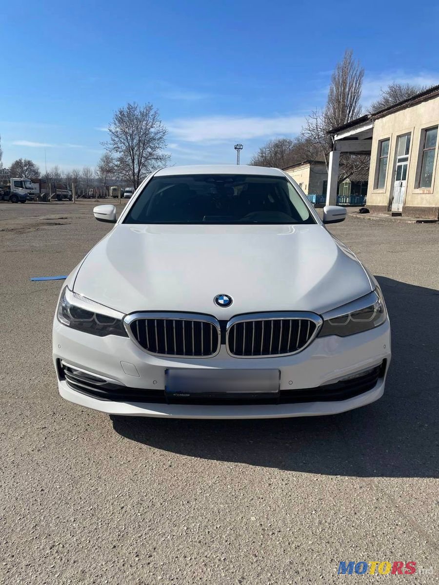 2017' BMW 5 Series photo #1