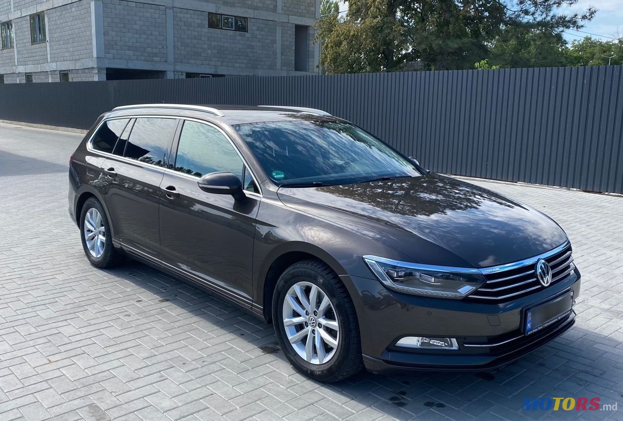 2015' Volkswagen Passat photo #1