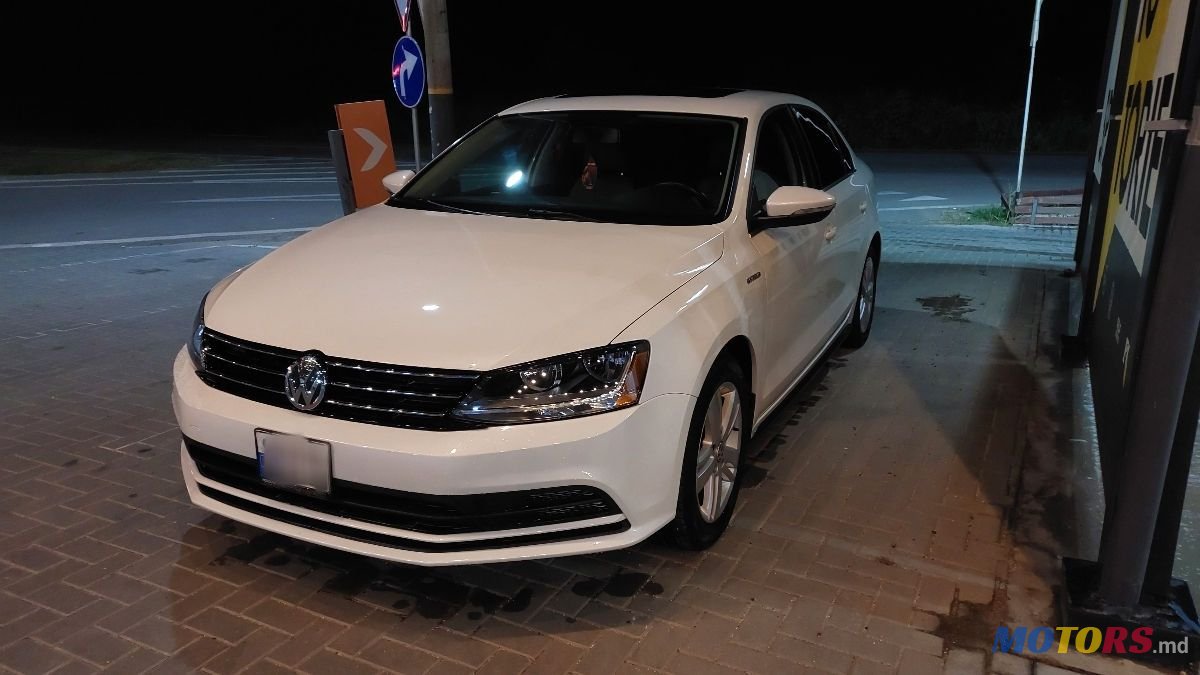 2014' Volkswagen Jetta photo #2