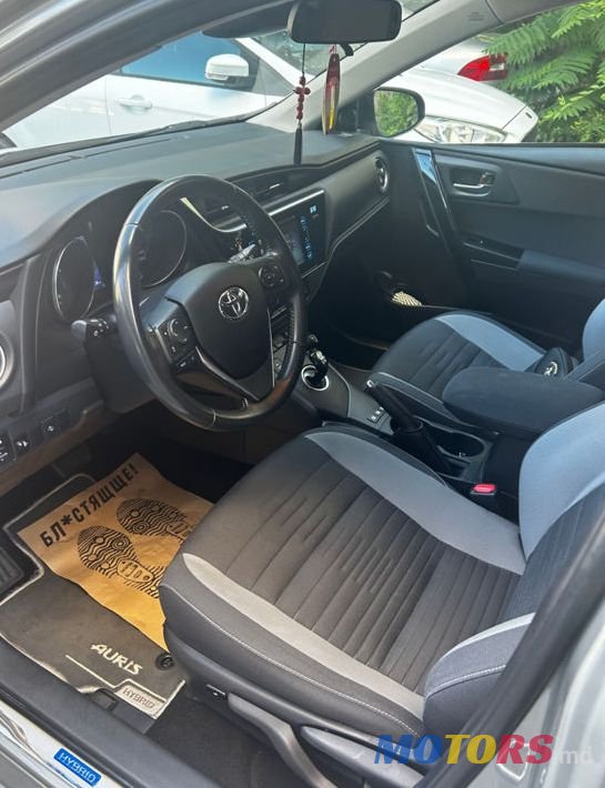 2019' Toyota Auris photo #4