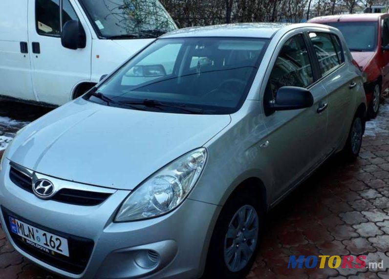 2011' Hyundai i20 photo #1
