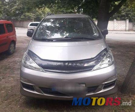 2006' Toyota Previa photo #3