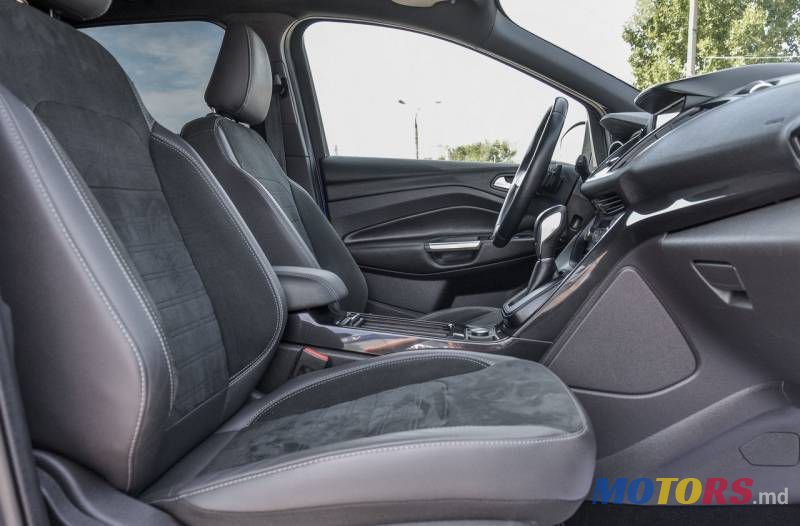 2017' Ford Kuga photo #5