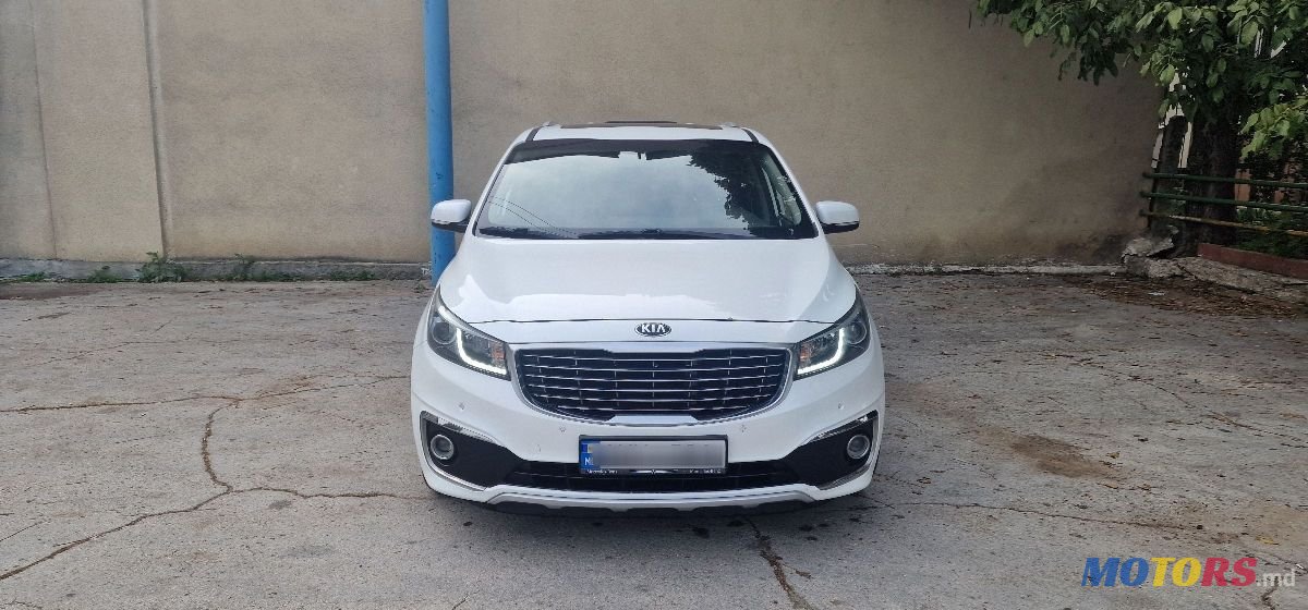 2017' Kia Carnival photo #1