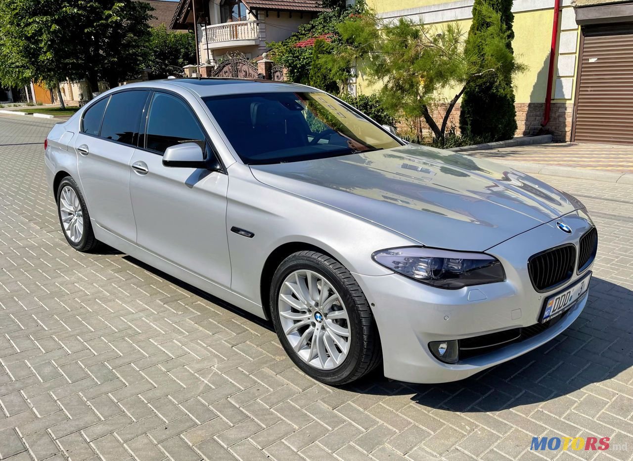 2012' BMW 5 Series photo #4