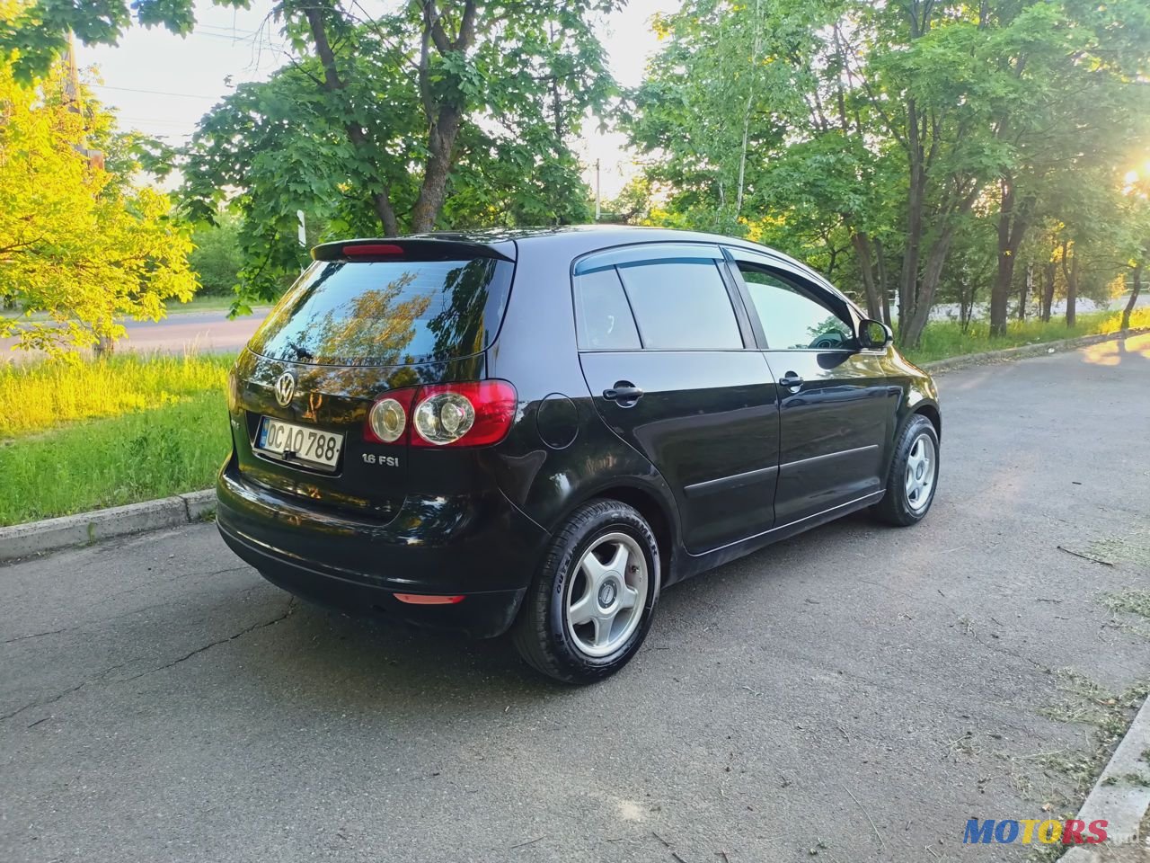 2005' Volkswagen Golf Plus photo #3