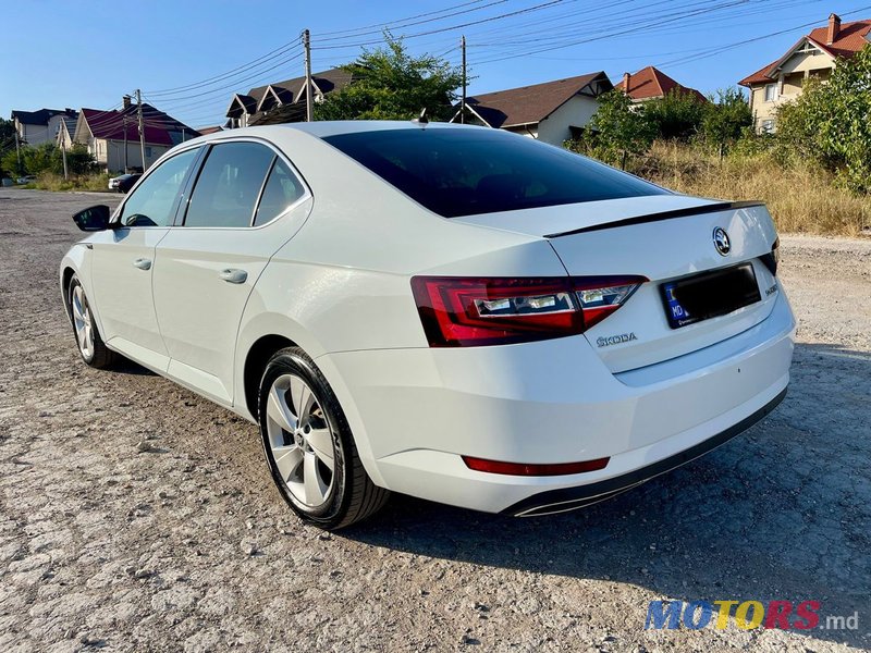 2015' Skoda Superb photo #2