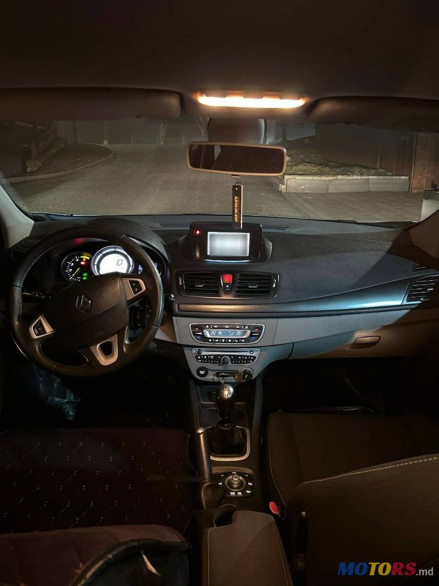 2009' Renault Megane photo #6