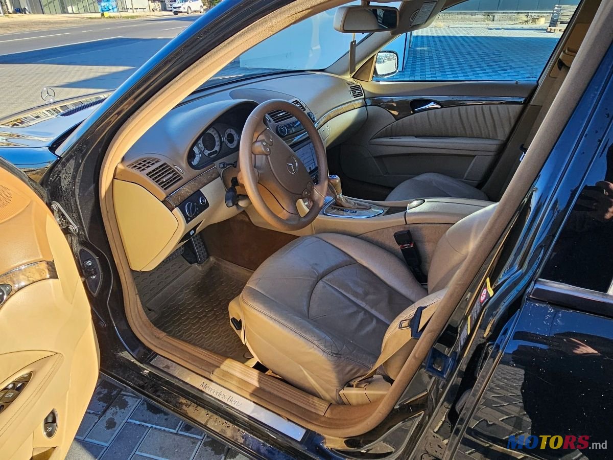 2006' Mercedes-Benz E Класс photo #5