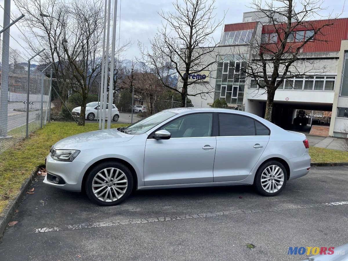 2014' Volkswagen Jetta photo #3