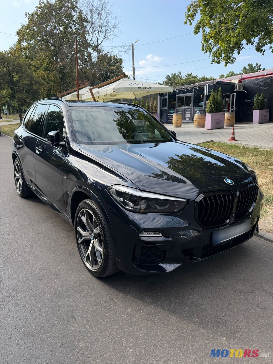2020' BMW X5 photo #2