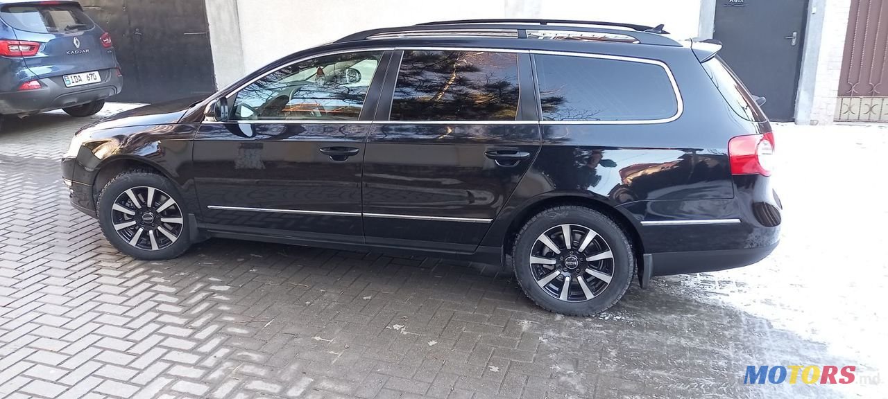 2009' Volkswagen Passat photo #6