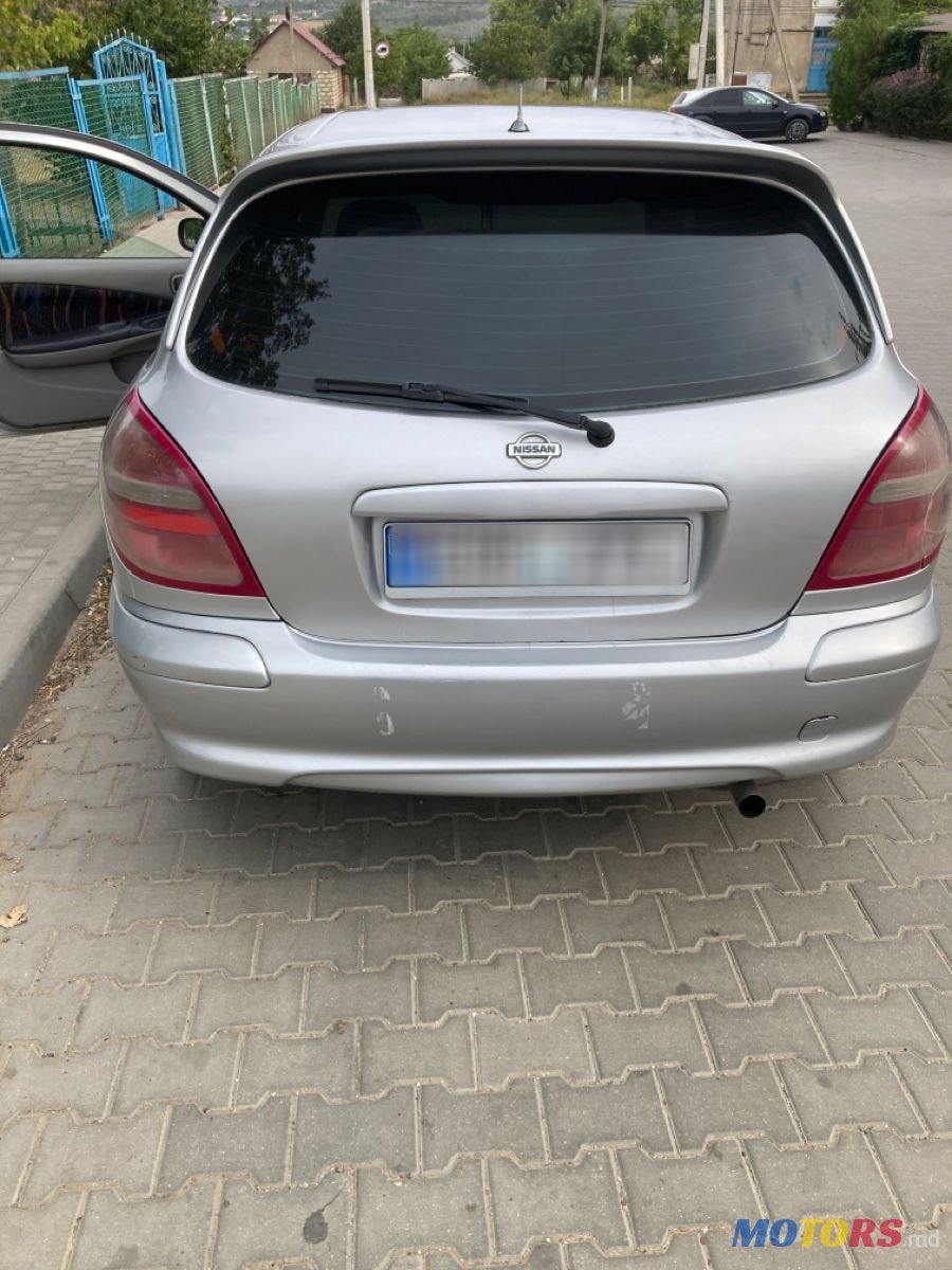 2001' Nissan Almera photo #3