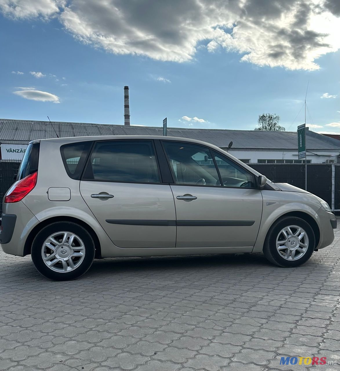 2008' Renault Scenic photo #3